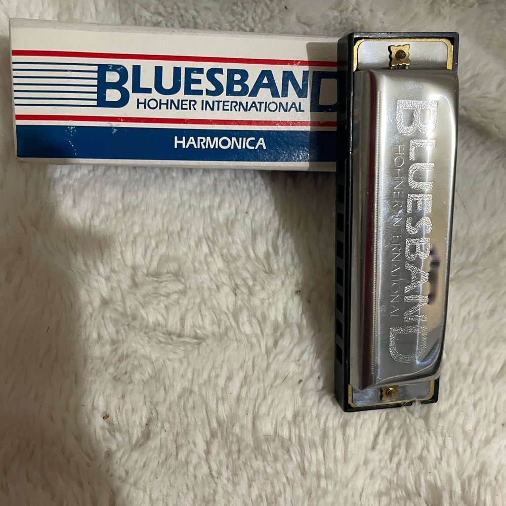 Band Blues Harmonica new silver and gold